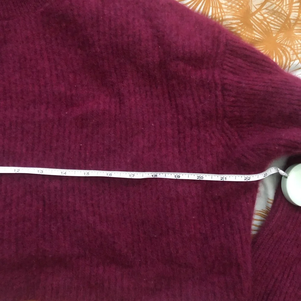 Babaton Guell cashmere turtleneck magenta L - Picture 2 of 3